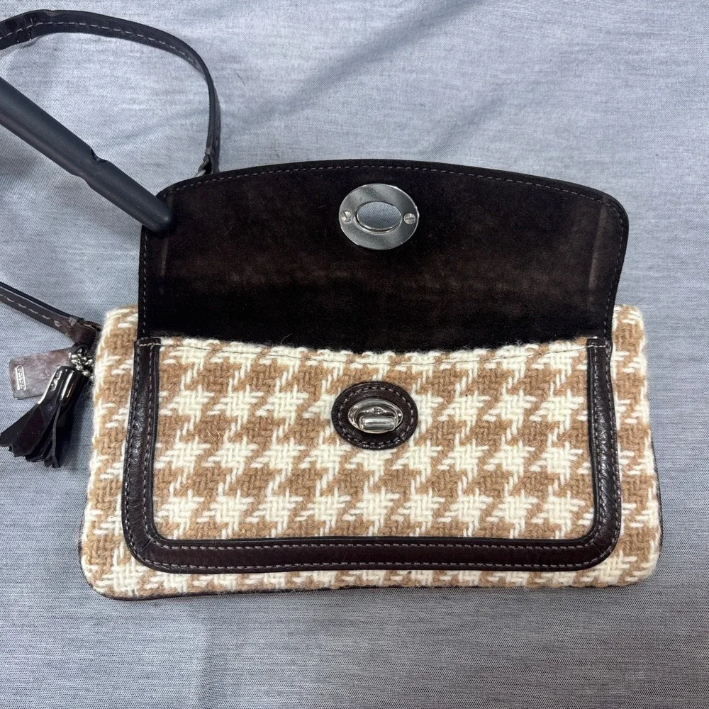 Coach Houndstooth Wool & Suede Tweed Turn Lock Wristlet Tan Brown